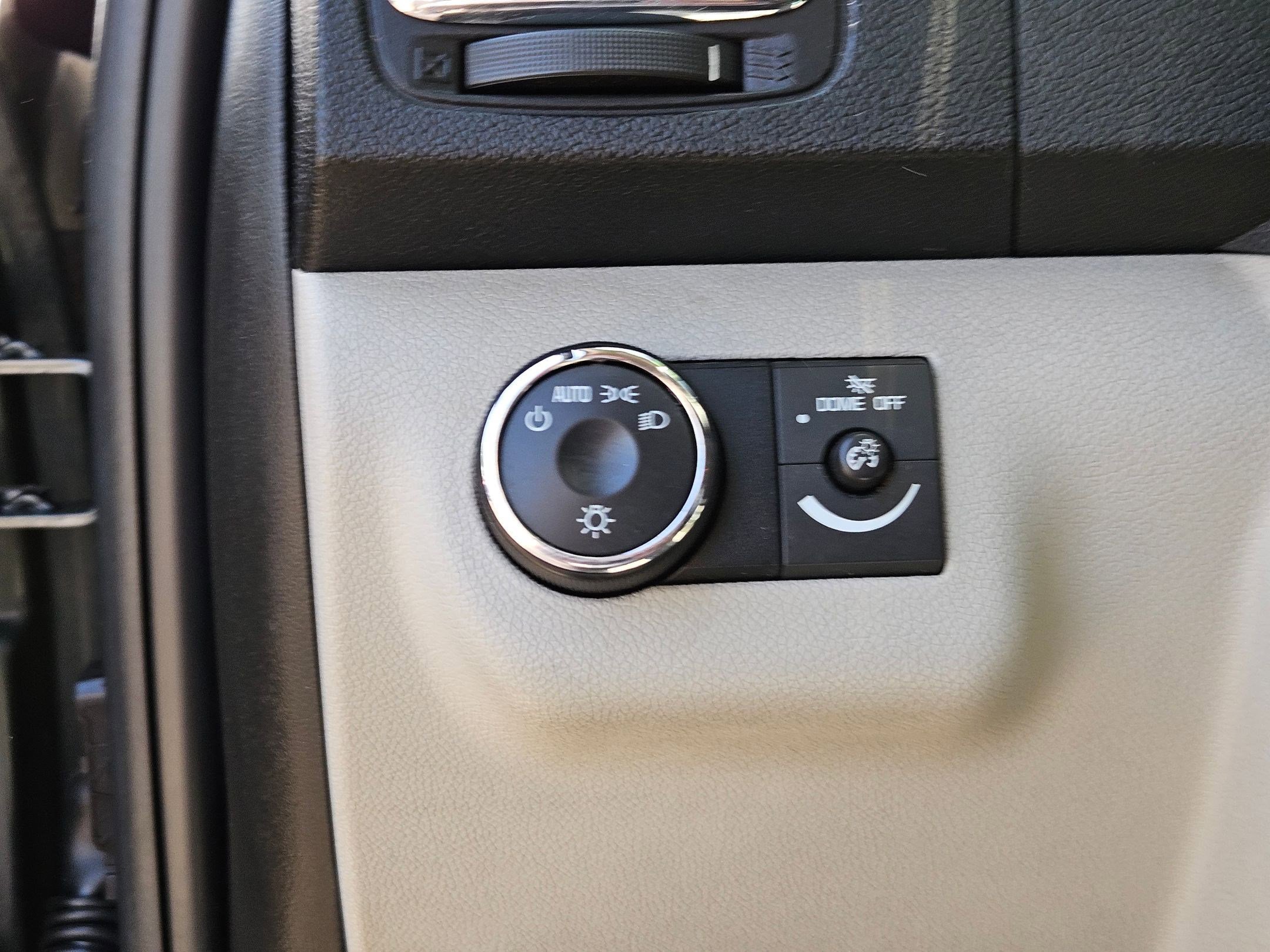 Used 2011 GMC Acadia SL w/ Preferred Package image 16