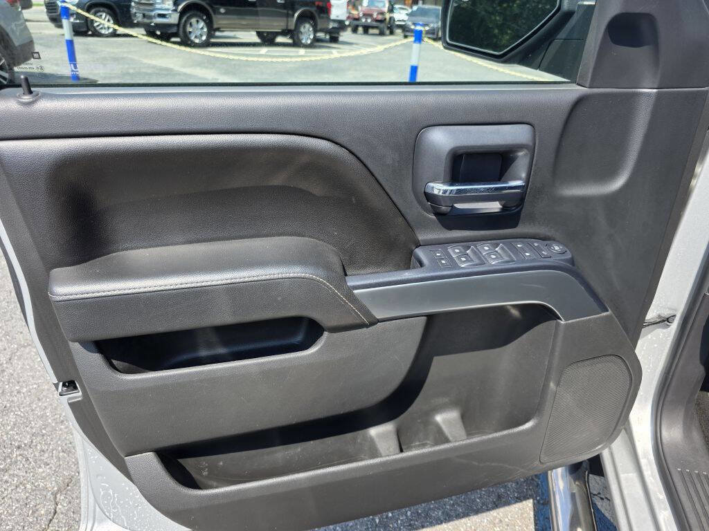 Used 2016 Chevrolet Silverado 1500 LT w/ All Star Edition image 17