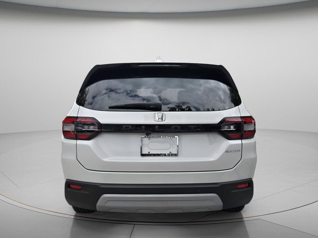 Certified 2025 Honda Pilot EX-L image 6