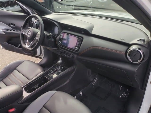 Used 2023 Nissan Kicks SR w/ SR Premium Package image 24