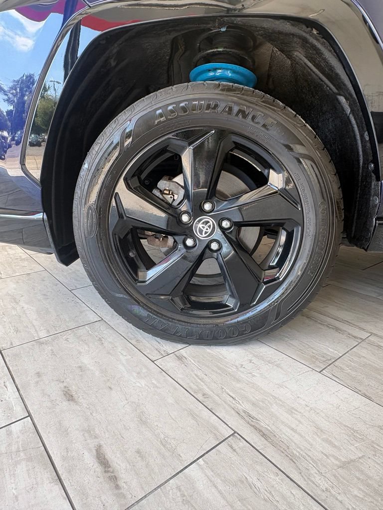 Used 2020 Toyota RAV4 XSE AWD/4WD image 10