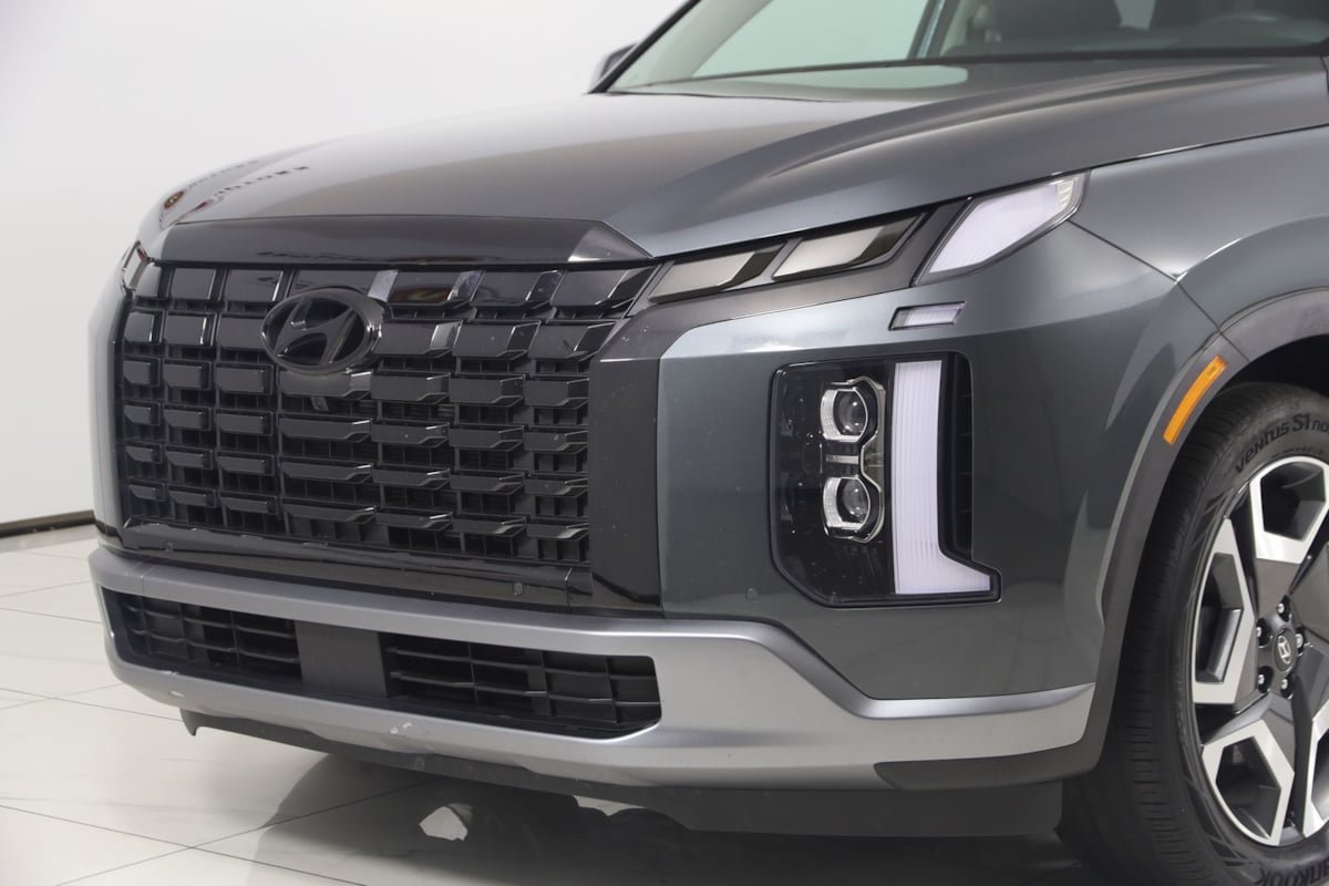 Used 2023 Hyundai Palisade Limited w/ Cargo Package AWD/4WD image 52
