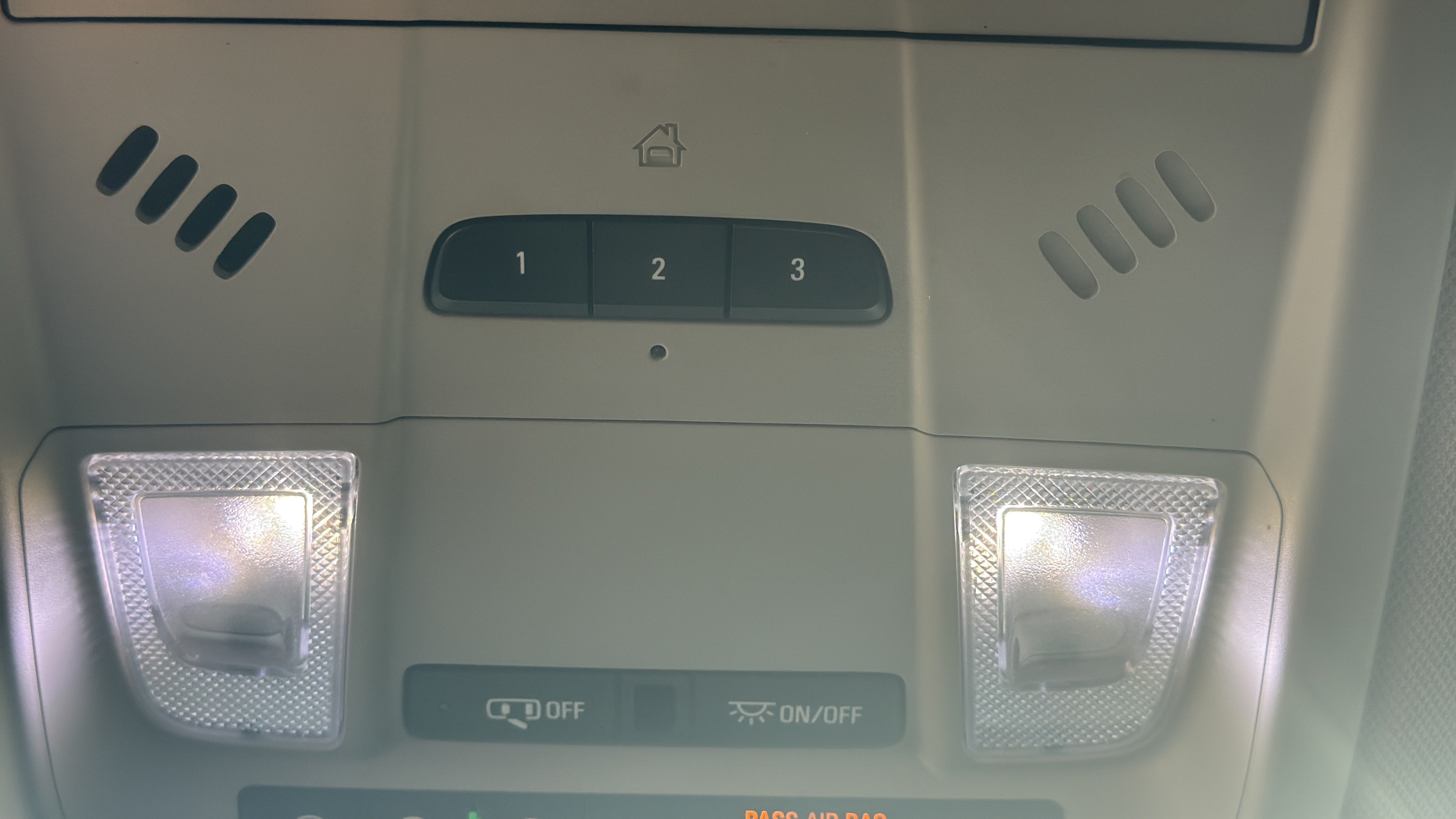 Used 2019 Buick Enclave Essence FWD image 22