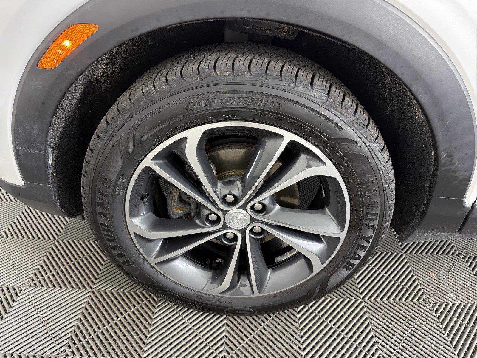 Certified 2023 Buick Encore GX Select w/ Safety Package II FWD image 9