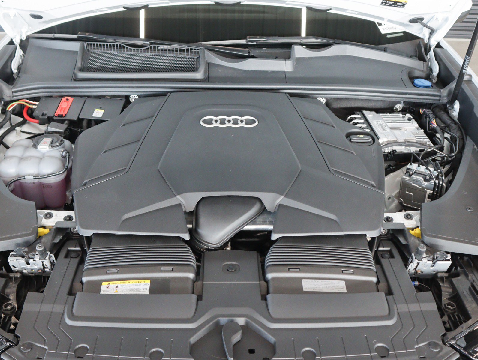 New 2026 Audi Q8 Premium Plus image 3