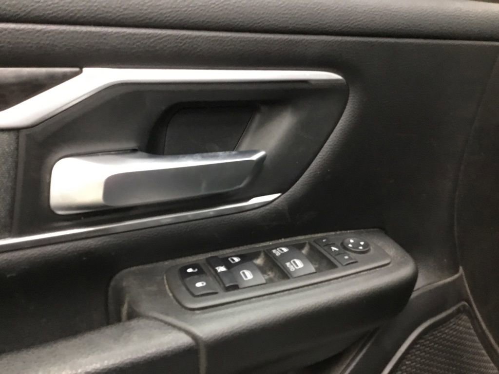 Used 2022 RAM 1500 Big Horn AWD/4WD image 7