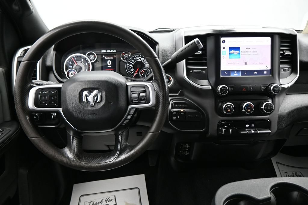 Used 2022 RAM 3500 Big Horn AWD/4WD image 13