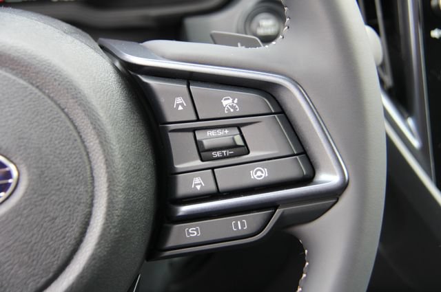 Used 2025 Subaru Forester Limited AWD/4WD image 22