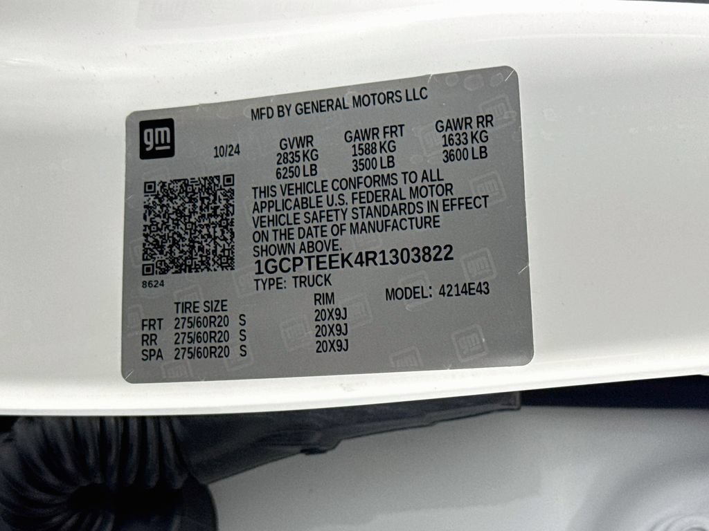 Used 2024 Chevrolet Colorado Trail Boss w/ LPO, Skid Plate Package AWD/4WD image 31