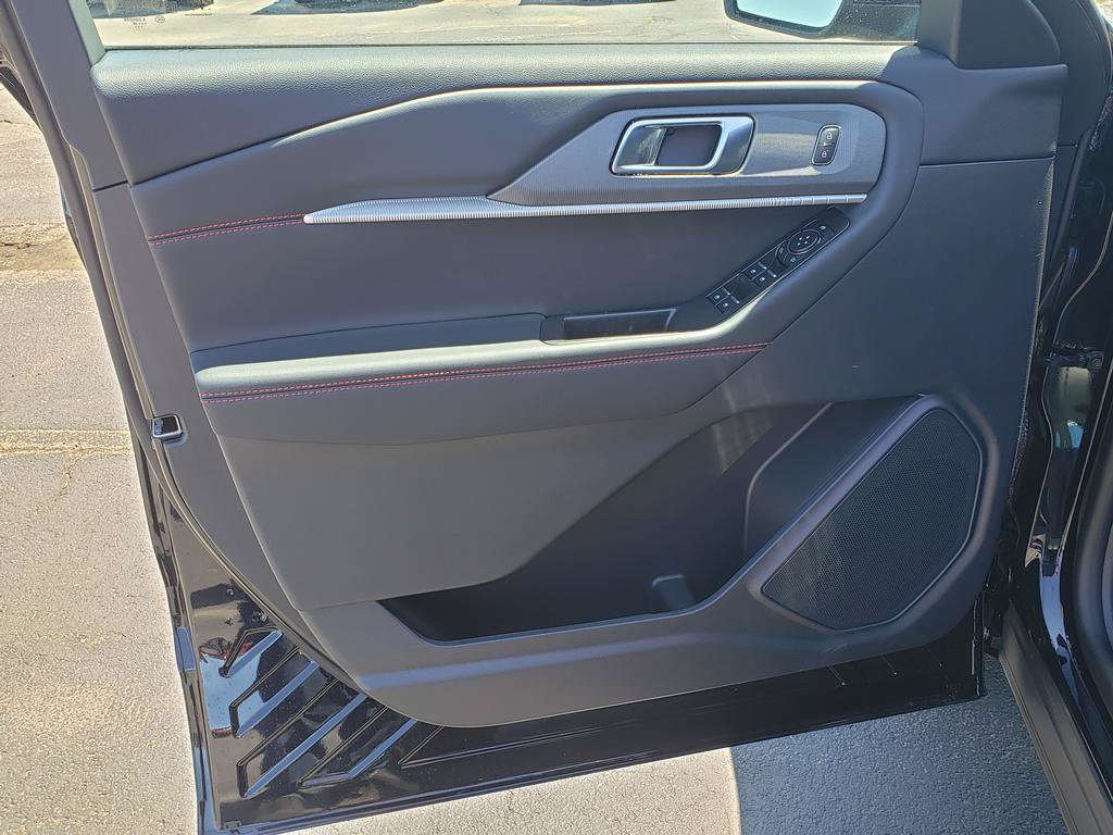 New 2026 Ford Explorer ST-Line AWD/4WD image 13