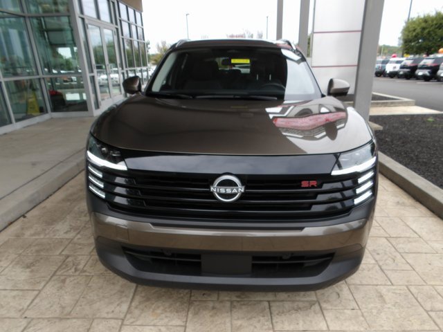 Certified 2025 Nissan Kicks SR image 2