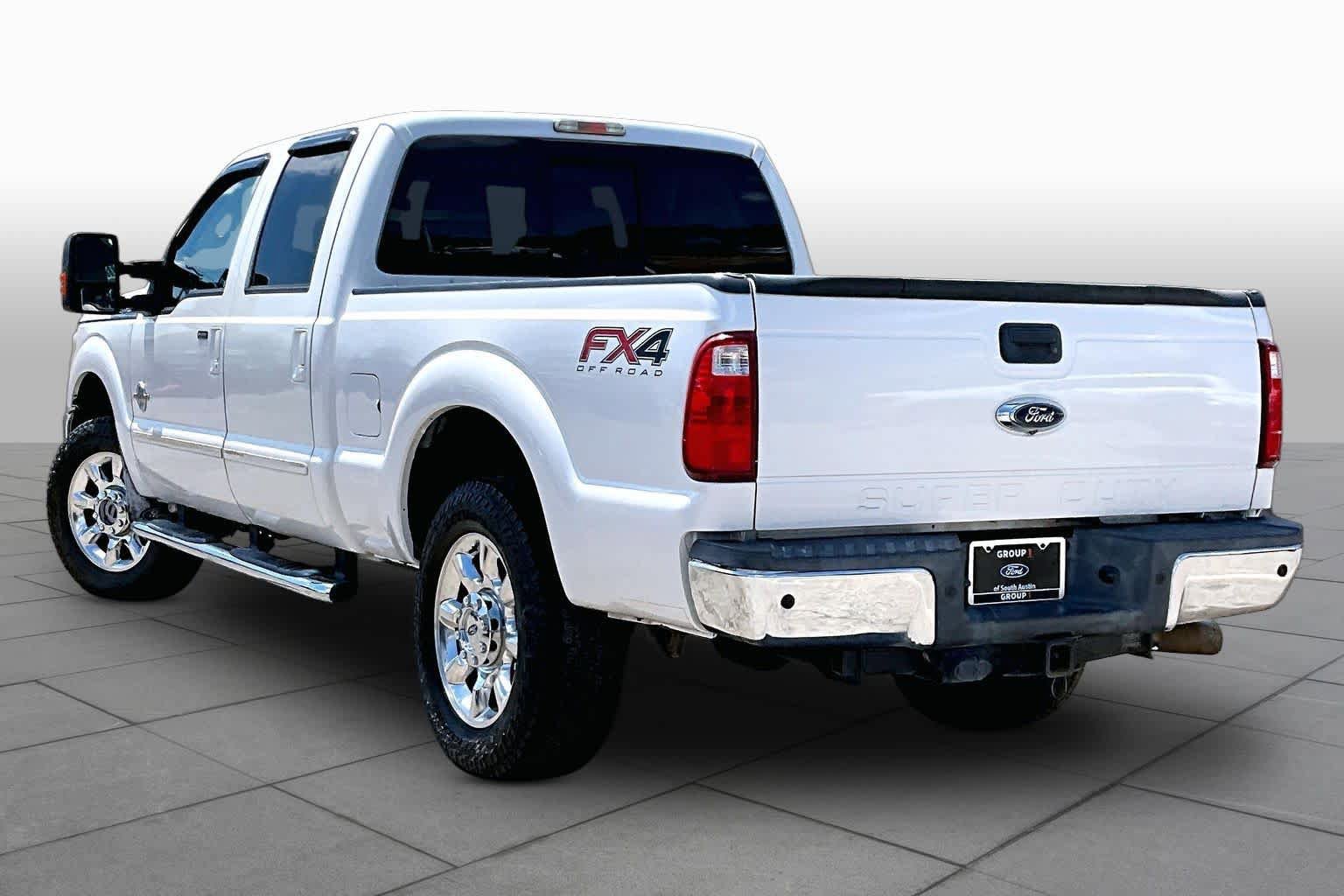 Used 2015 Ford F250 Lariat w/ Lariat Interior Package AWD/4WD image 12