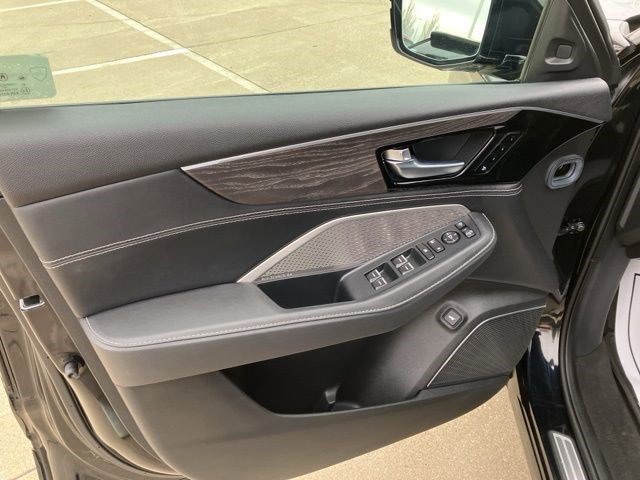 Used 2023 Acura MDX SH-AWD w/ Advance Package image 10