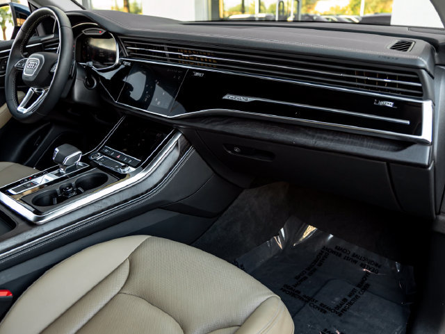 Used 2024 Audi Q8 Premium Plus AWD/4WD image 39
