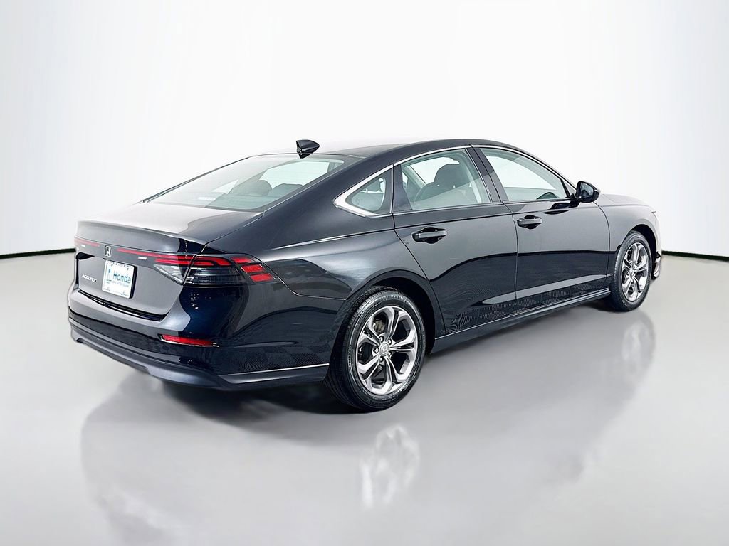 Certified 2023 Honda Accord EX image 7