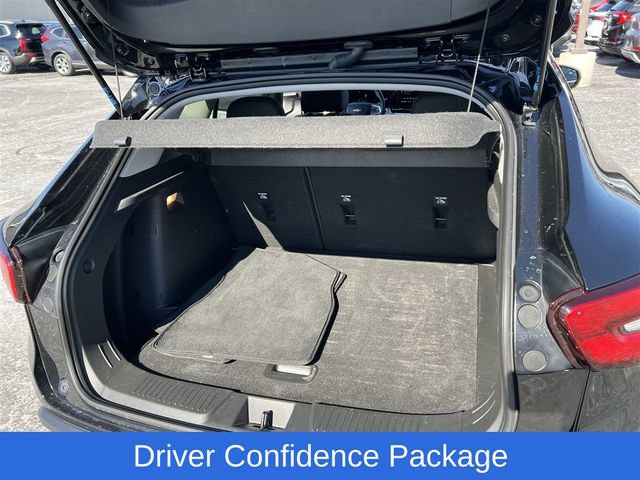 Certified 2024 Chevrolet Trax LT w/ Driver Confidence Package image 24