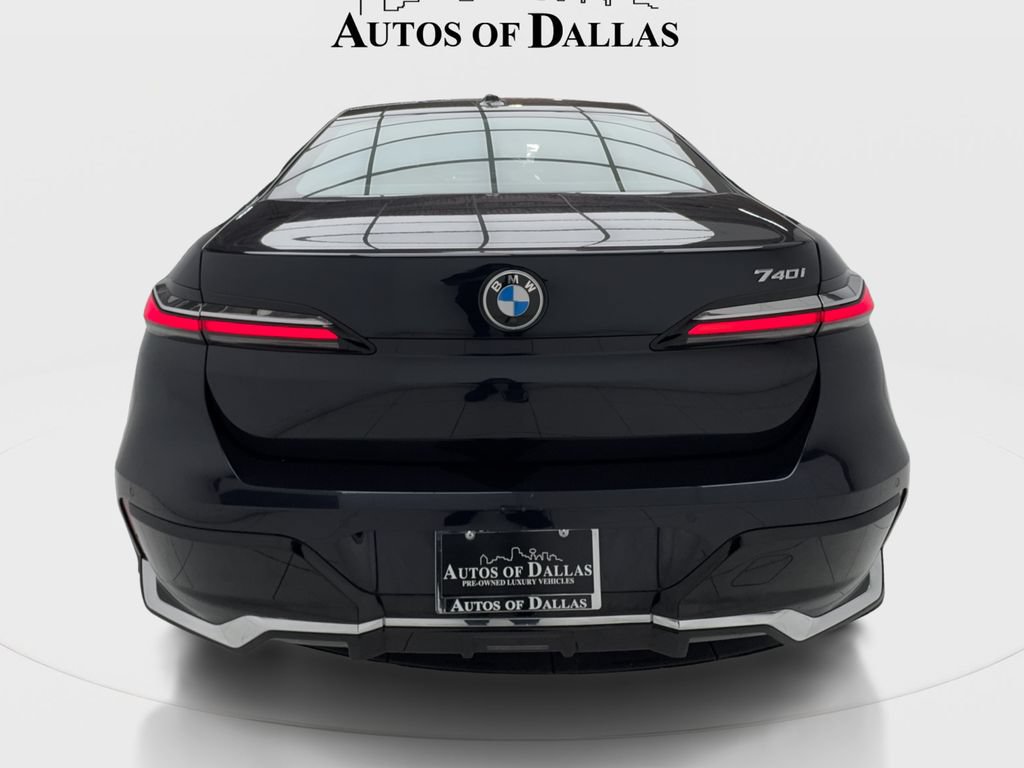 Used 2024 BMW 740i RWD image 10