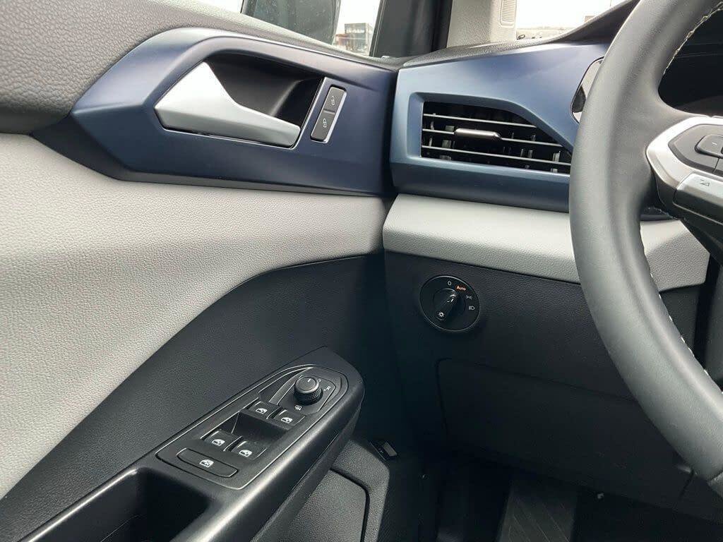 Used 2023 Volkswagen Taos SE AWD/4WD image 23