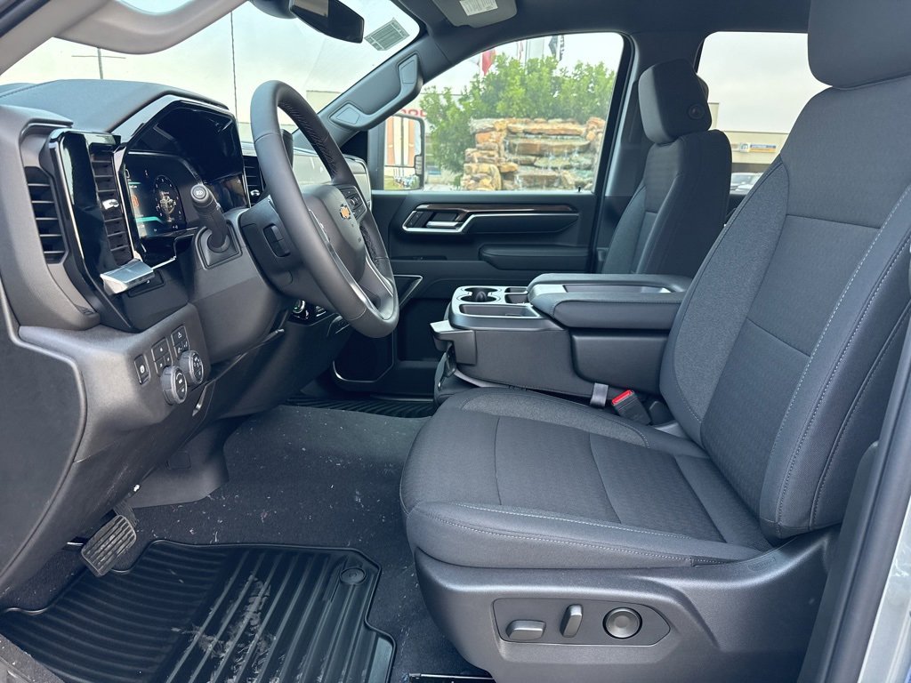 New 2026 Chevrolet Silverado 3500 LT w/ Convenience Package image 8