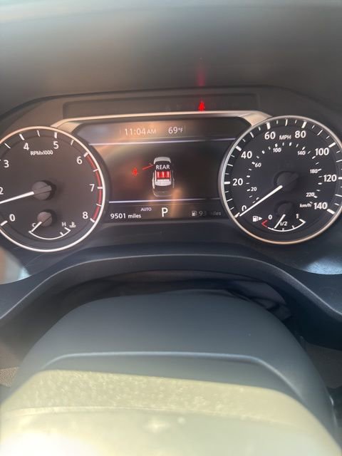 Used 2025 Nissan Rogue SV image 7