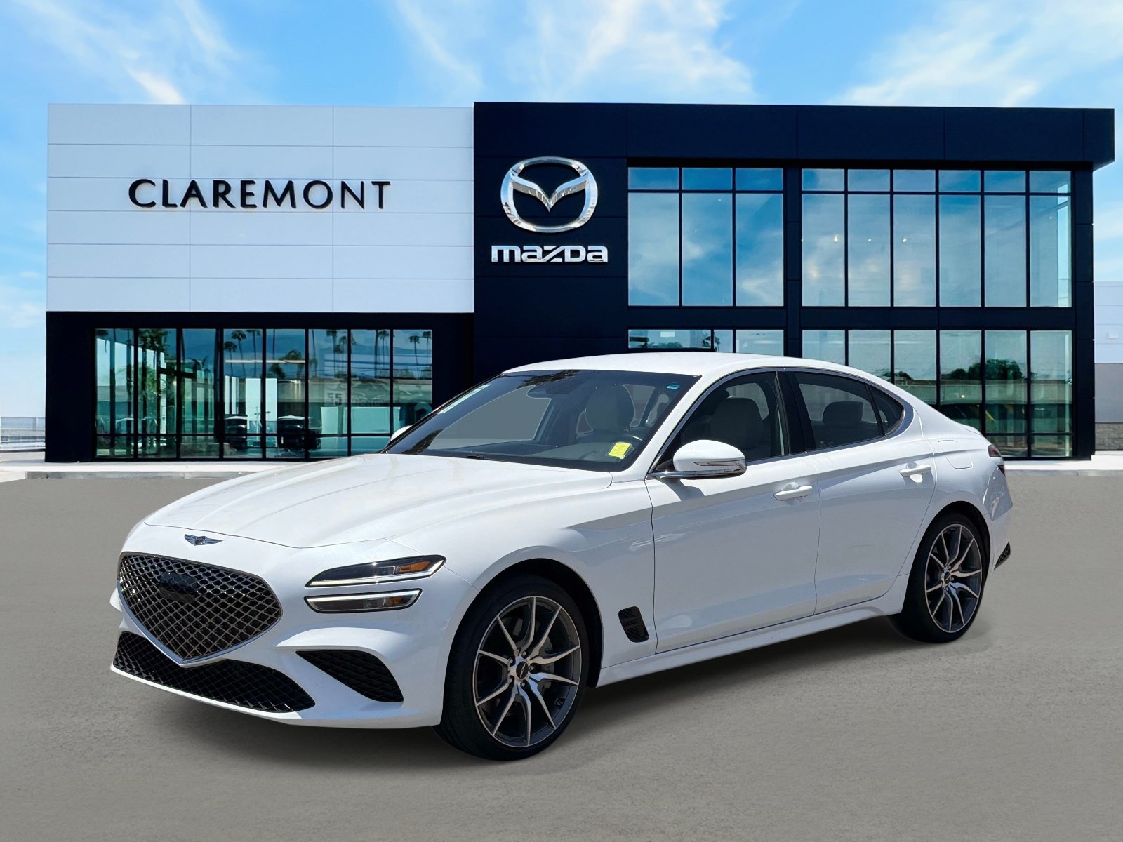 Used 2025 Genesis G70 2.5T RWD image 3
