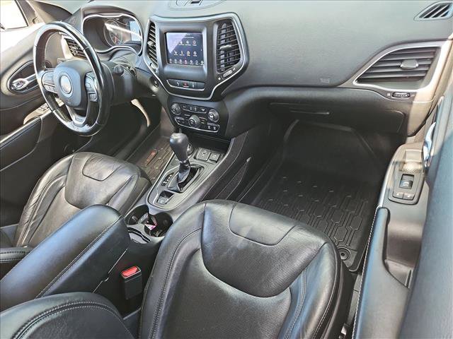 Used 2021 Jeep Cherokee Latitude Lux w/ Sun & Sound Group AWD/4WD image 22