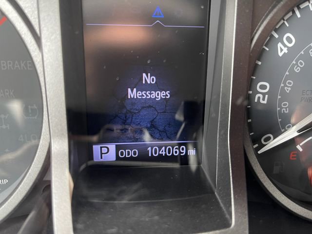 Used 2020 Toyota Tacoma TRD Off-Road AWD/4WD image 23