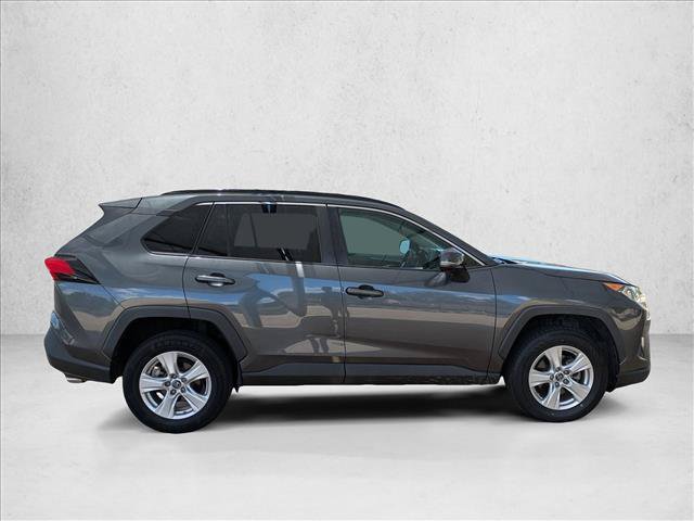Used 2019 Toyota RAV4 XLE FWD image 4