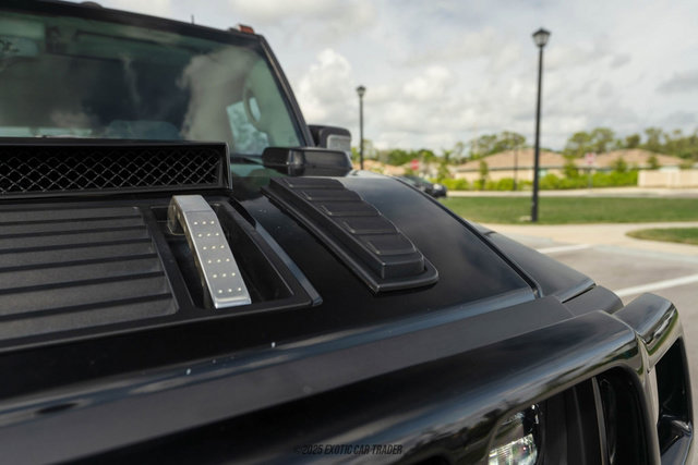 Used 2004 HUMMER H2 w/ Preferred Equipment Group image 91