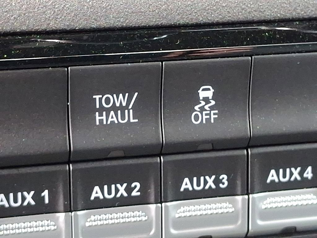 Used 2024 RAM 2500 Tradesman w/ Chrome Appearance Group AWD/4WD image 26