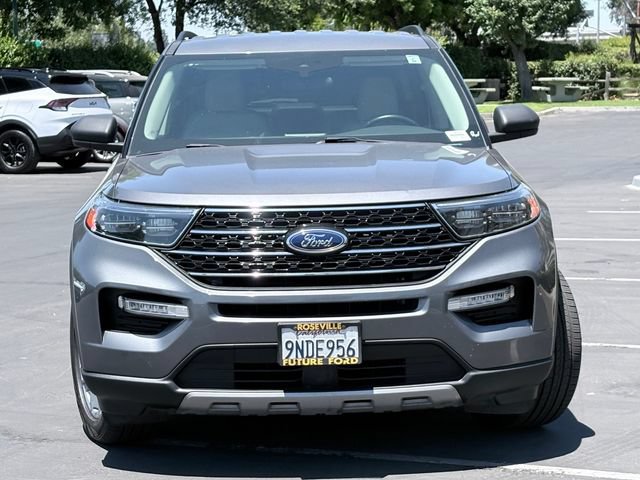 Used 2024 Ford Explorer XLT w/ Equipment Group 202A AWD/4WD image 3
