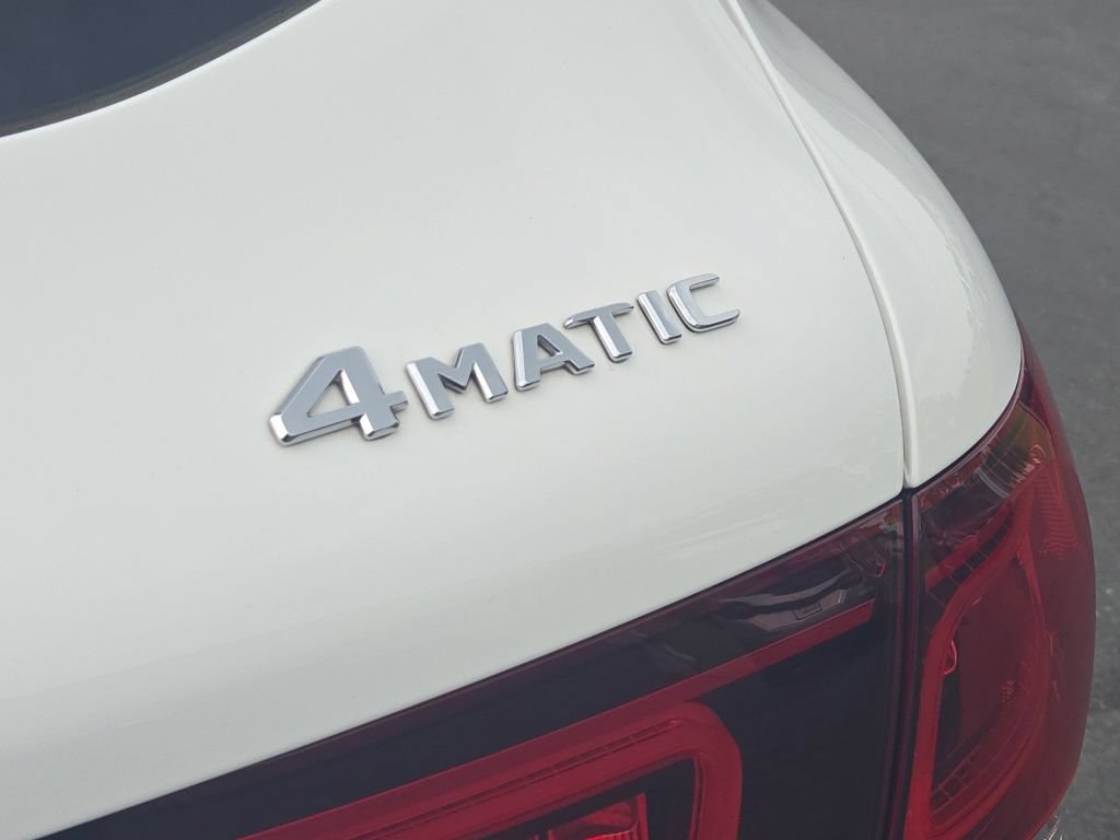 Used 2022 Mercedes-Benz GLC 300 4MATIC image 8