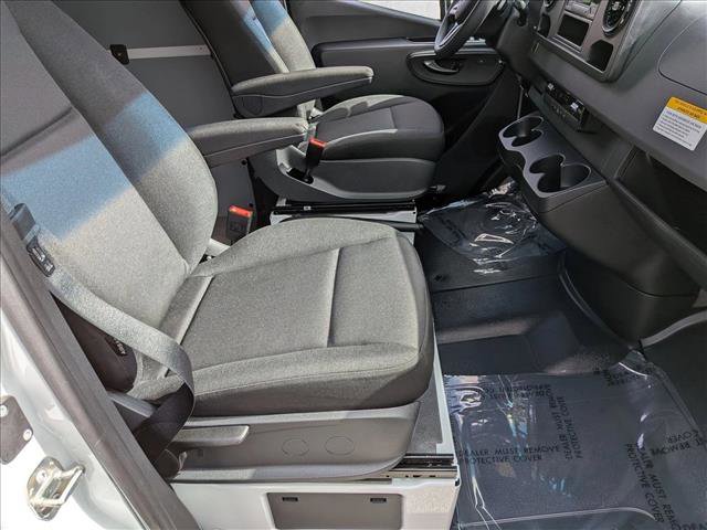 Used 2024 Mercedes-Benz Sprinter 2500 image 17