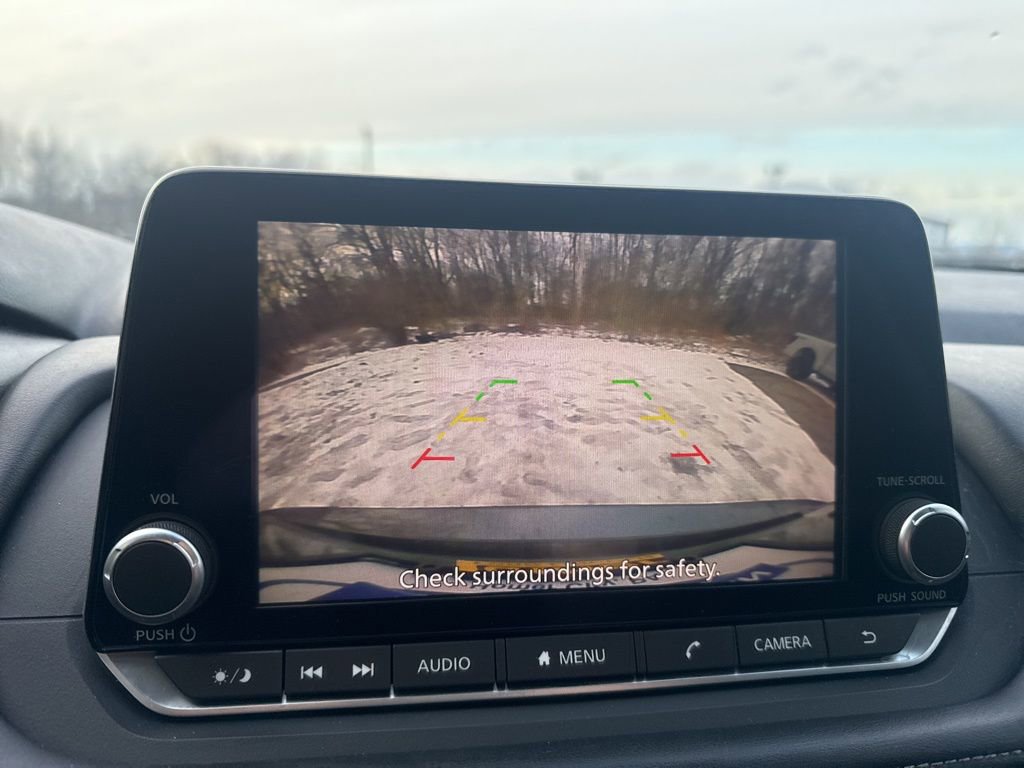 Used 2024 Nissan Rogue SV image 28