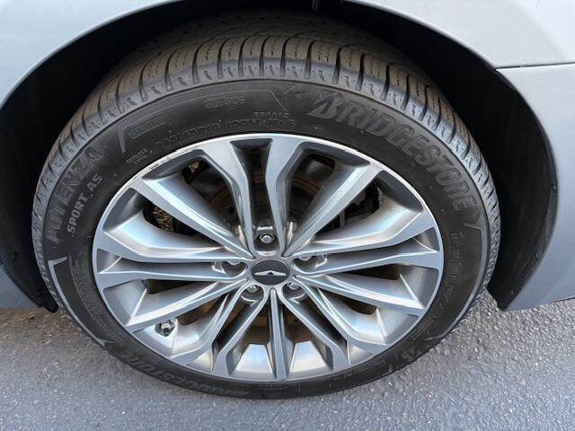 Used 2017 Genesis G80 3.8 image 30