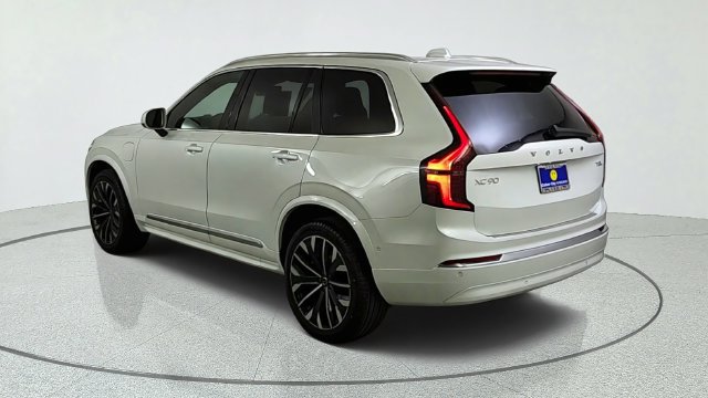 New 2026 Volvo XC90 T8 Plus w/ Protection Package Premier AWD/4WD image 5