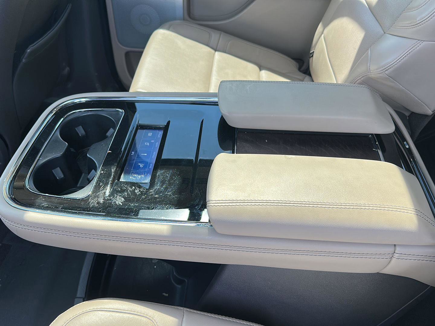 Used 2022 Lincoln Navigator L Reserve AWD/4WD image 21