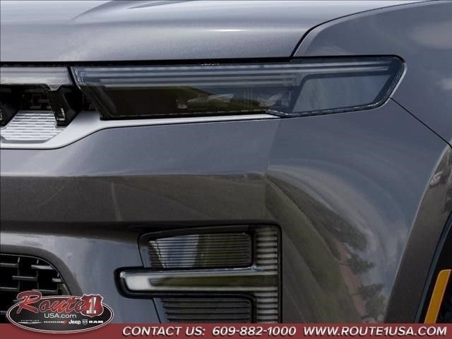 New 2026 Jeep Grand Wagoneer L 4WD w/ Premium Group I image 11