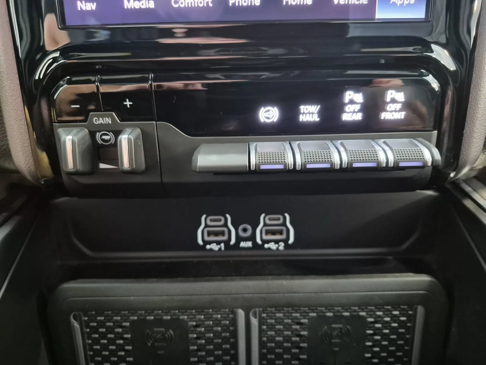 Used 2026 RAM 3500 Laramie AWD/4WD image 35