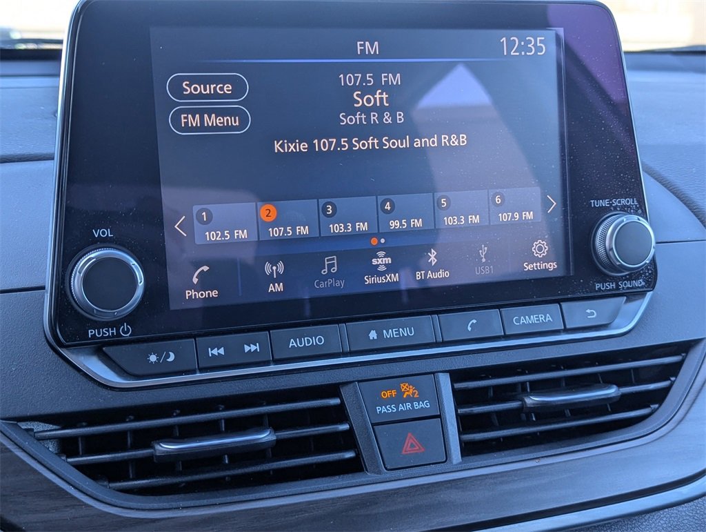 Used 2024 Nissan Altima 2.5 SV image 10