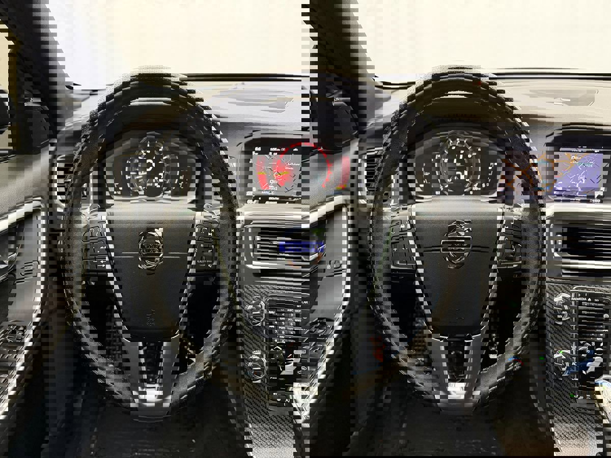 Used 2018 Volvo V60 T6 Polestar image 11