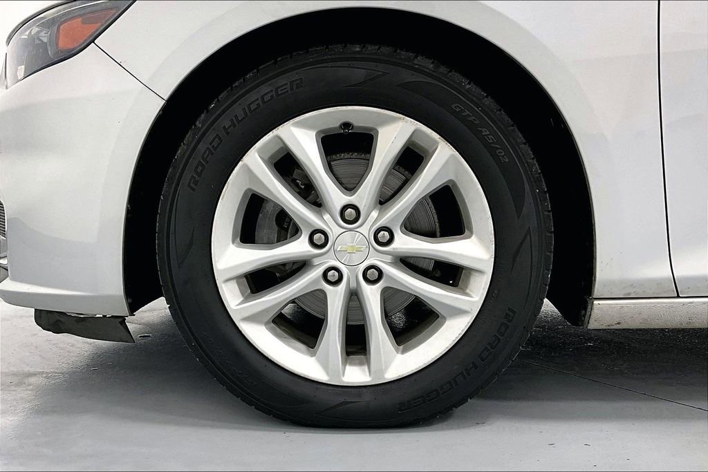Used 2018 Chevrolet Malibu LT w/ Leather Package image 11