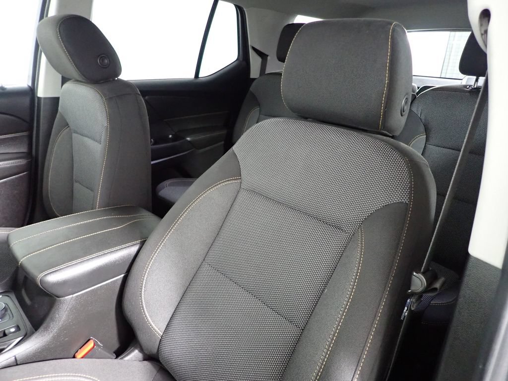 Used 2018 Chevrolet Traverse LT FWD image 22