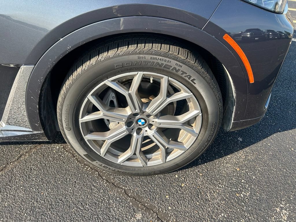 Used 2020 BMW X7 xDrive40i w/ Luxury Seating Package AWD/4WD image 2