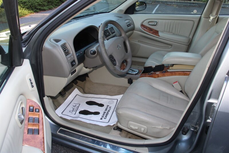 Used 2003 INFINITI I35 w/ Sunroof & Sunshade Pkg FWD image 5