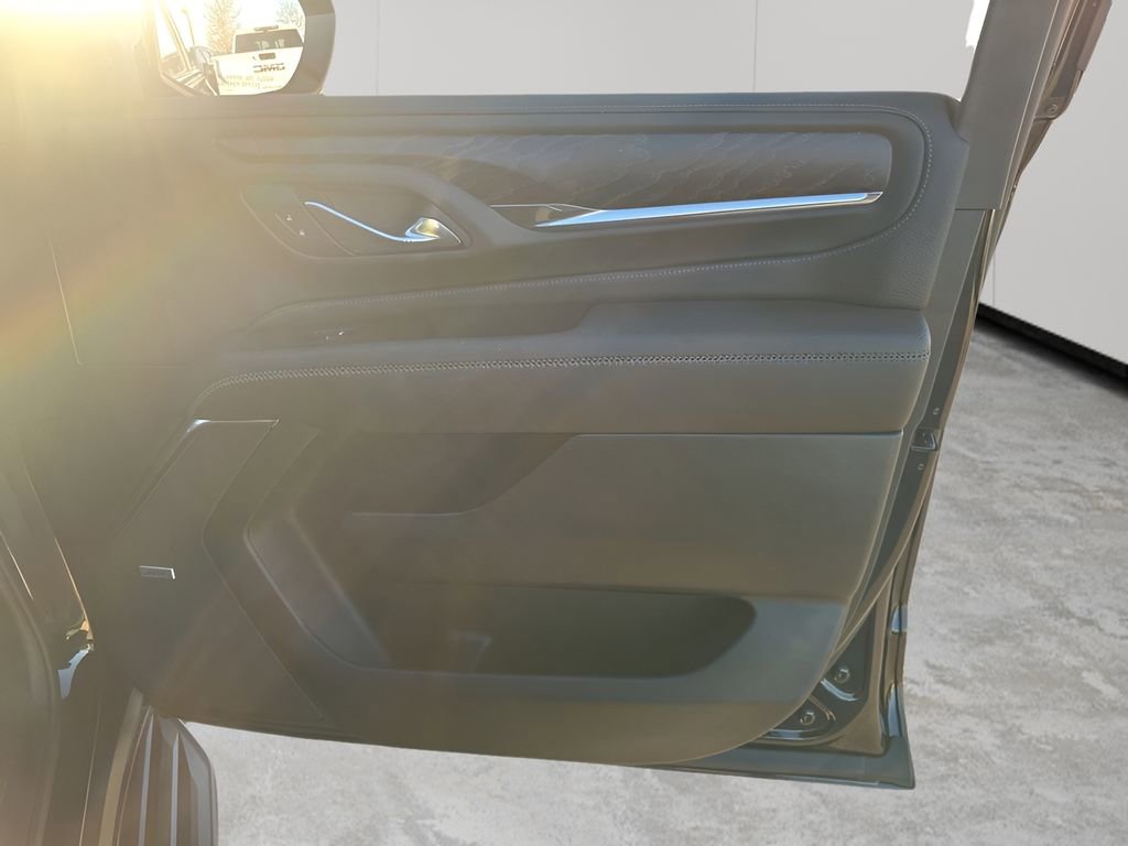 Used 2024 GMC Yukon Denali w/ Max Trailering Package image 12