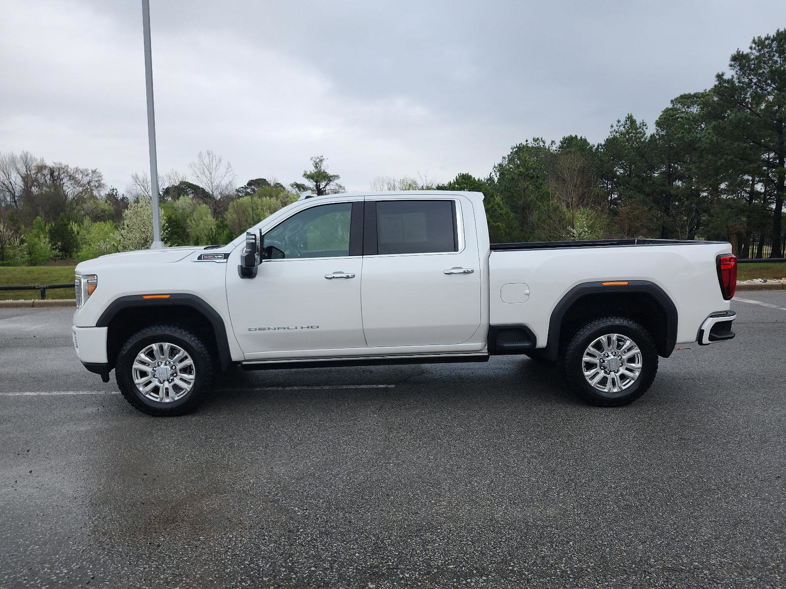 Used 2023 GMC Sierra 2500 Denali w/ Denali Ultimate Package image 2