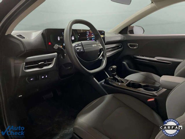Used 2025 Kia K4 LX image 16