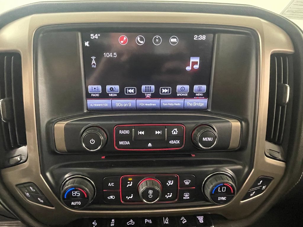 Used 2016 GMC Sierra 2500 Denali w/ Duramax Plus Package AWD/4WD image 19