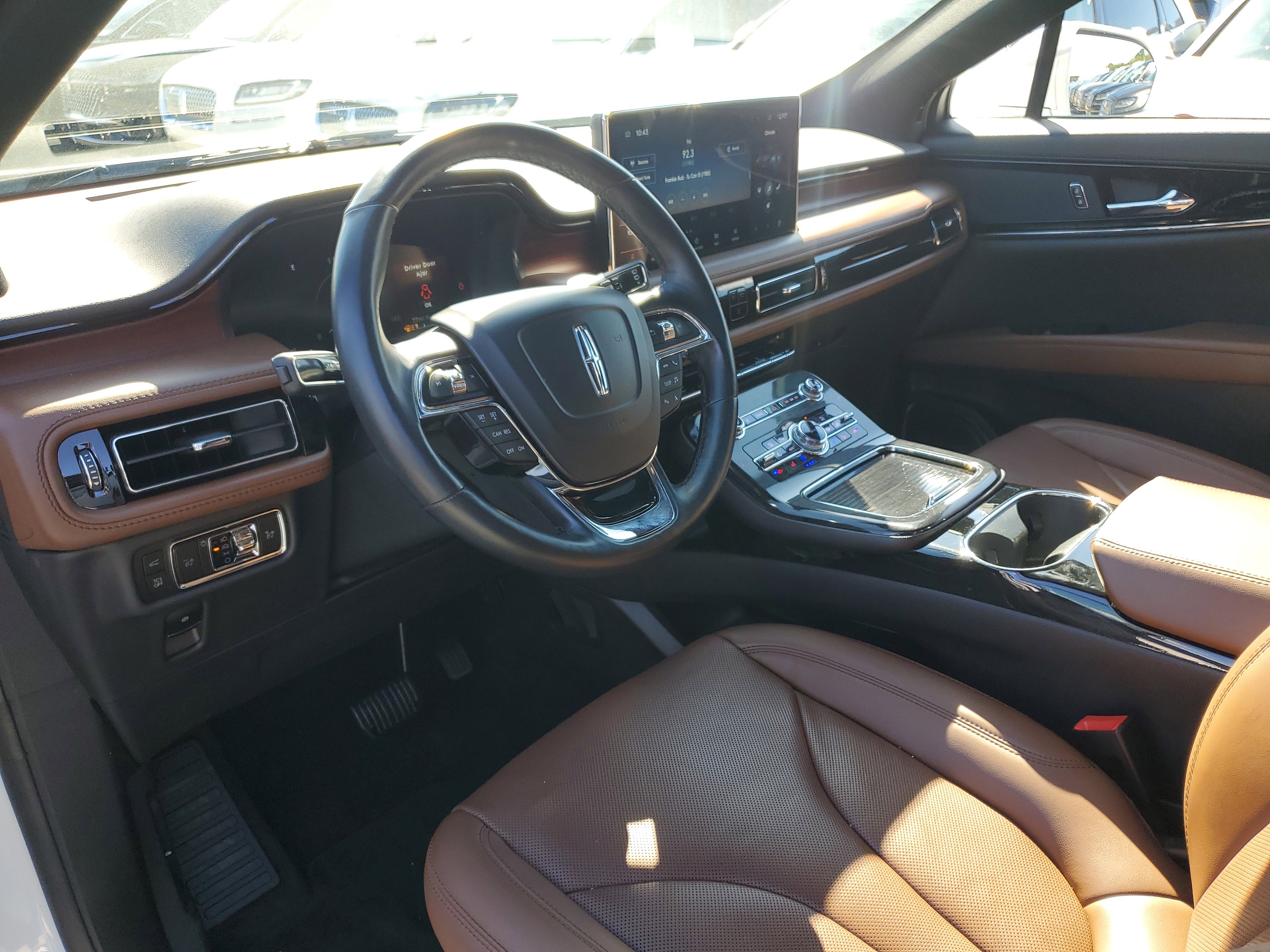 Certified 2023 Lincoln Nautilus Reserve image 15